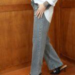 Jeans Gris Droit Wide Leg Clouté – Coupe Moderne & Détails Métalliques