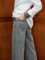 Jeans Gris Droit Wide Leg Clouté – Coupe Moderne & Détails Métalliques – Image 5
