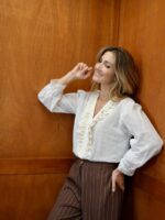 Chemise Blanche à Volants & Dentelle – EMA BLUE’S