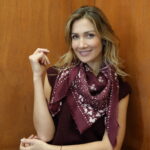 Foulard Bordeaux Motif Bandana – Doux, Tendance & Facile à Porter