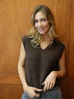 Débardeur Maille Douce Col V – 30% Kid Mohair & 20% Laine Made in Italy – Image 10