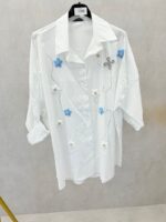 Chemise blanche grande taille brodée à fleurs et strass délicats – Image 4