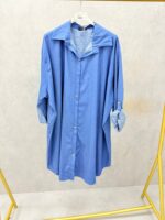 Chemise longue fluide grande taille en denim léger – Image 4