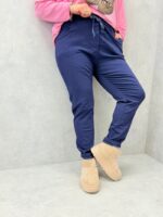 Pantalon grande taille coupe confort – Esprit casual chic et couleur vitaminée – Image 3