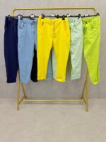 Pantalon grande taille coupe confort – Esprit casual chic et couleur vitaminée – Image 6