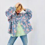 🌸 Veste en Jean Oversize à Motifs Floraux en Coton  Description