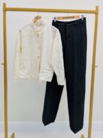 Pantalon Tailleur Large à Pinces Élégantes – Image 2