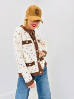 Gilet Cœurs Imprimés à Finitions Contrastées