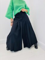 Jupe Culotte - élégance fluide et allure structurée