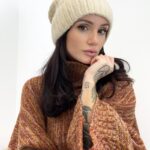 Bonnet Pompon Doux & Chaud – L’Accessoire Hivernal Indispensable