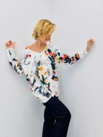 Pull Oversize Artistique Fleurs & Esquisses – Viscose & Modal Ultra Doux