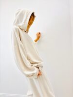 Sweat à Capuche Perles – 100% Coton & Confort Premium Made in Italy – Image 3