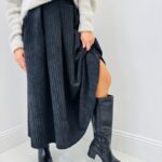 Jupe Longue Velours Côtelé – Élégance Structurée & Confort Italien