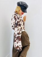 Chemise Motif Vache Chic – Fluidité & Style Audacieux – Image 6