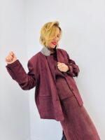 Veste en Suédine avec col contrasté à carreaux – Élégance Bordeaux