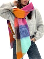 Écharpe Duveteuse à Carreaux – Volume Cocoon & Couleurs Tendances