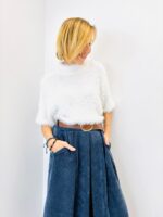 Pull Peluche Ultra Doux à Col Montant – Charme Cocooning & Féminité Moderne – Image 6