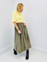 Pull Peluche Ultra Doux à Col Montant – Charme Cocooning & Féminité Moderne – Image 3