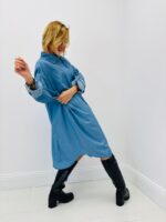 💙 Robe Chemise Oversize en Denim Léger en Coton Majoritaire – Image 4