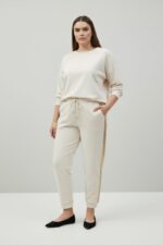 Pantalon Jogging Grande Taille Chic & Confort – Détails Satinés Élégants