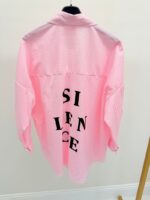 Chemise grande taille rayée à message dos – Élégance moderne & esprit affirmé – Image 7