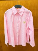 Chemise Grande Taille Rayée Rose avec Broderie Cœur Doré – Élégance Féminine & Confort Quotidien – Image 4