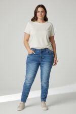 Jean Grande Taille Bleu Denim Effet Froissé – Coupe Confort & Allure Moderne