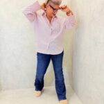 Chemise Grande Taille Rayée Bleue avec Poche Cœur – La Pièce Tendance, Confortable & Féminine