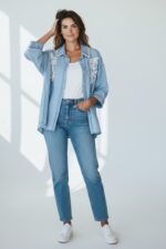 Chemise Oversize Denim Brodée À Perles & Dentelle Esprit Bohème Chic – Image 3