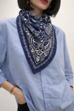 Foulard Triangle À Motif Bandana Intemporel