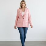 Veste blazer grande taille rose – Élégance structurée & féminité moderne