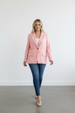 Veste blazer grande taille rose – Élégance structurée & féminité moderne