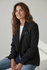 Blazer Structuré À Épaulettes Sans Ressort – EMA BLUES