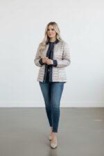 Veste matelassée grande taille brillant – Élégance moderne & confort léger – Image 4