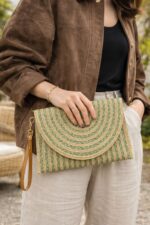 Sac Pochette Tressée Graphique À Bandes Métallisées