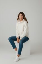 Sweat À Capuche En Coton À Détails Strass Esprit Chic Décontracté – Image 5