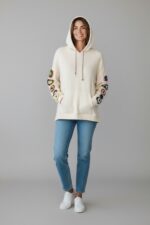 Pull à Capuche Bohème Manches Crochet – EMA BLUE’s | Fabrication Française – Image 4