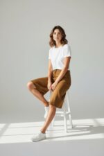 Bermuda en Suédine Taille Haute – Élégance Moderne & Confort – Image 3