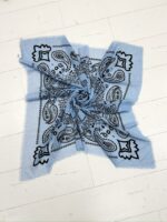 Écharpe Cachemire Bandana aux Tons Intemporels – Image 5