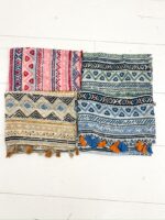 Écharpe Ethnique À Motifs Graphiques Et Pompons – Image 2