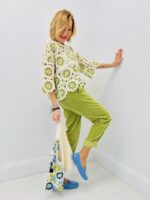 Pull Crochet Bohème à Motifs Floraux – Image 3