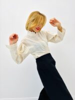 Chemise Brodée Romantique en Coton Raffiné