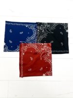 Foulard Triangle À Motif Bandana Intemporel – Image 3