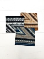 Foulard Triangle À Motif Cachemire Intemporel – Image 2