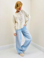 Pull “Love” À Col Rond En Maille Douce – Image 5