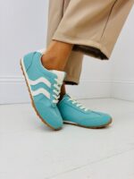 Baskets Plates Rétro à Lignes Contrastées – Image 4