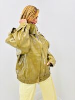 Blouson Aspect Vinyle – Esprit Urbain Chic et Caractère Affirmé – Image 3