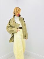 Blouson Aspect Vinyle – Esprit Urbain Chic et Caractère Affirmé – Image 5