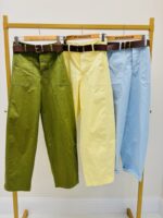 Pantalon Ceinturé Coupe Barrel – Allure Moderne et Structurée – Image 3