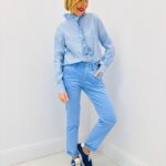 Chemise Rayée à Volants en Coton – élégance graphique et féminité moderne